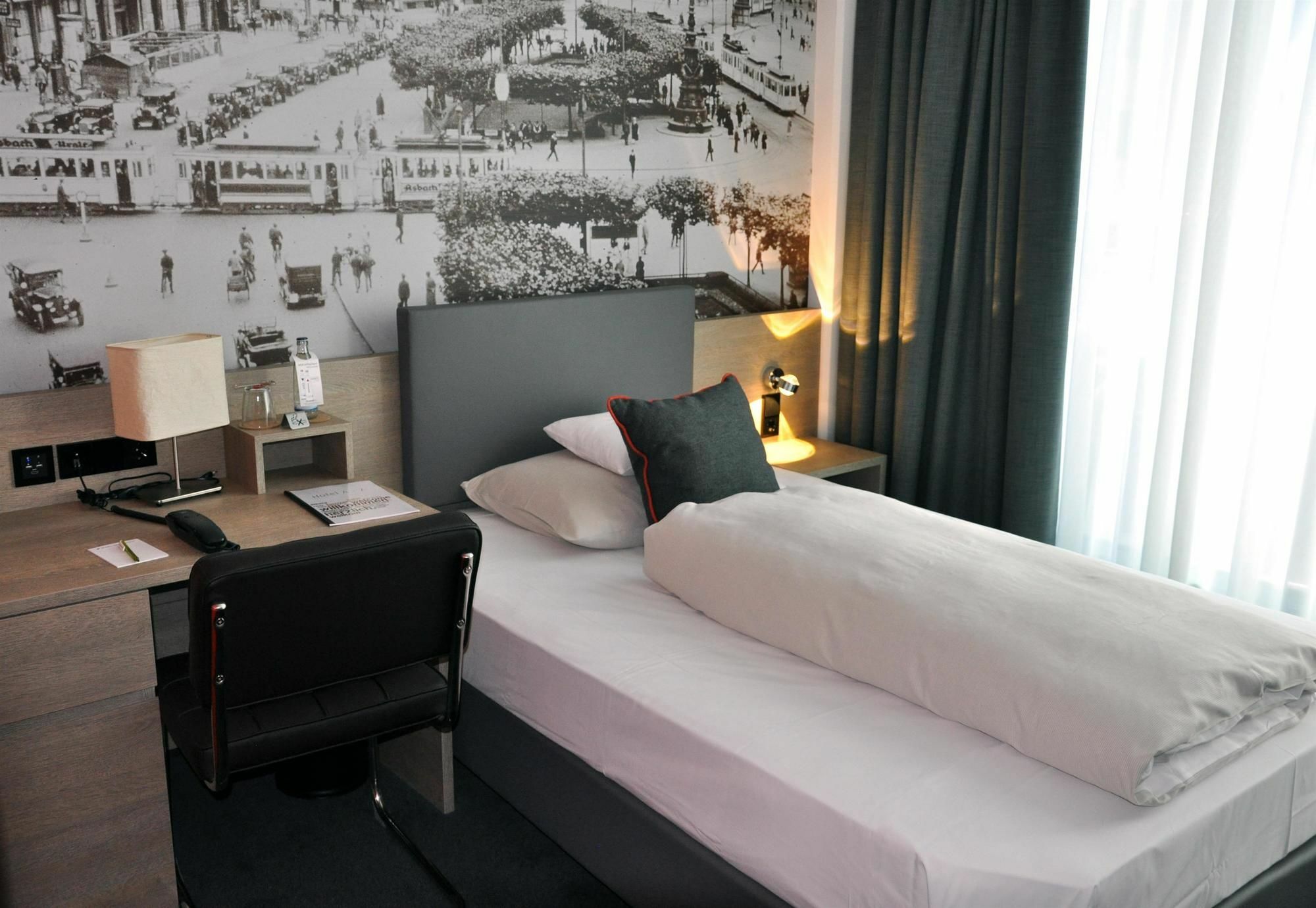 Living Frankfurt Hotel 4*