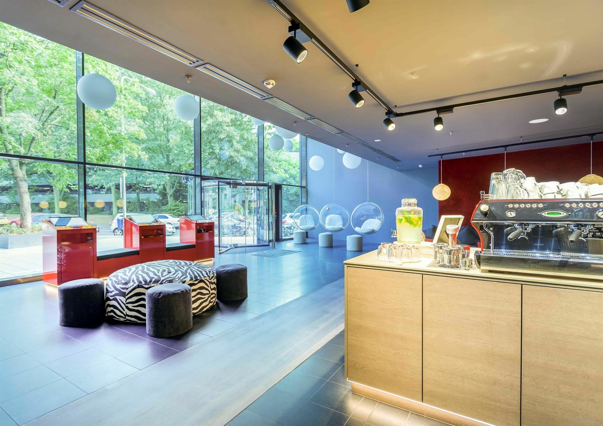 Living Frankfurt Hotel 4*